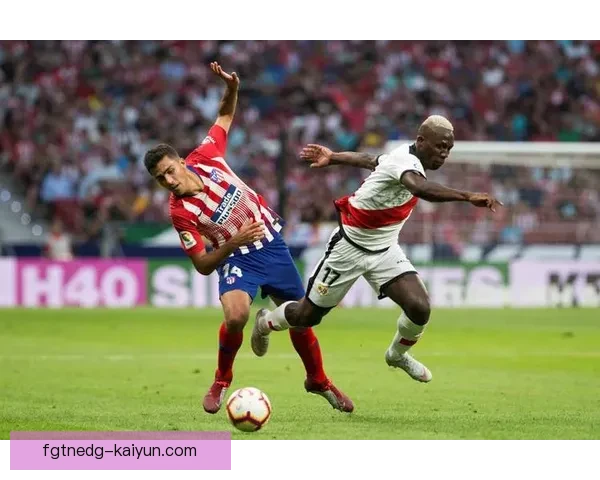 西甲亮点阵容：球员表现稳健，值得关注的战术变化与走势分析